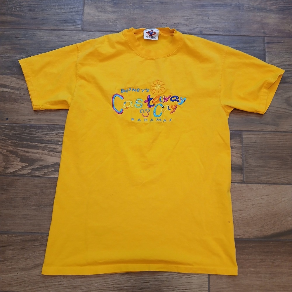 Disney Cruise Line Shirt Mens Small Yellow Castaway Cay Bahamas Embroided